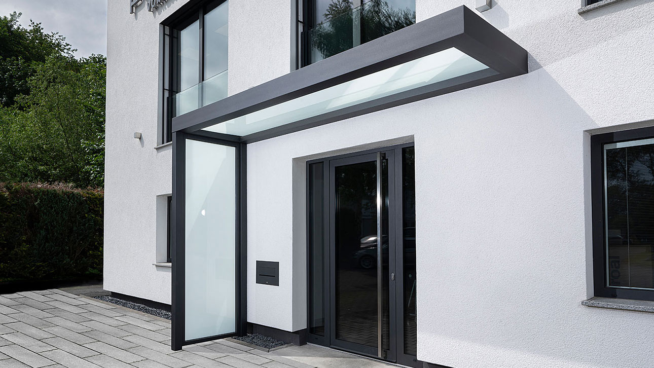 Vordächer von portal